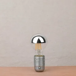 Ampoule LED calotte argentée E27