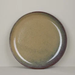 Assiette plate en grès brun
