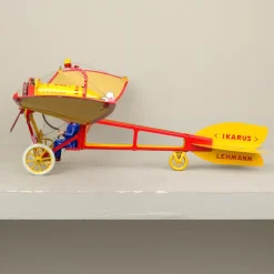 Avion Ikarus