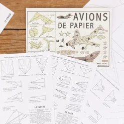 32 Avions de papier