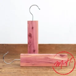 2 Blocs de cèdre à suspendre