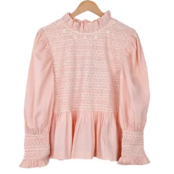 Blouse rose à smocks