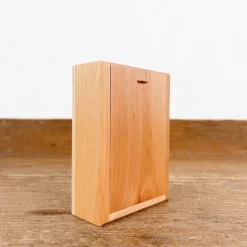 Boîte en bois pour jeu de cartes