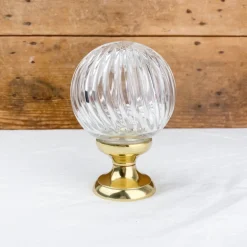 Boule de rampe en cristal et laiton