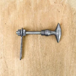 Bouton clavette olive en fer