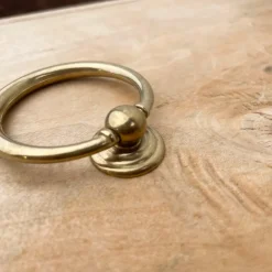 Bouton de meuble anneau en laiton Ø48mm