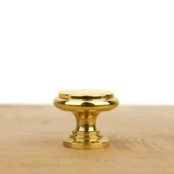 Bouton de meuble plat laiton poli