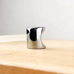 Bouton à encoche