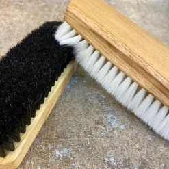Brosse à lustrer