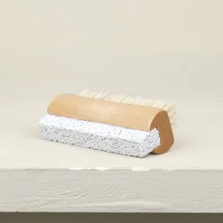 Brosse à ongles avec pierre ponce