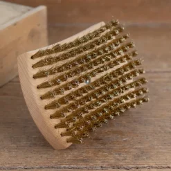 Brosse pour grill en fil de laiton