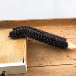 Brosse pour radiateur de salle de bain