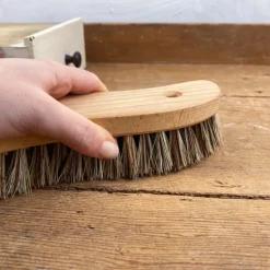 Brosse à récurer soies dures