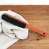 Brosse à vêtement