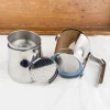 Cafetière italienne avec fermeture par rotation de la poignée