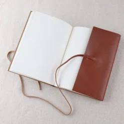 Carnet cuir aventure