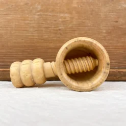 Casse-noix à vis en buis