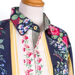 Chemise fleurie à bordures rayées