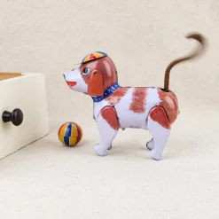 Chien mécanique et son ballon