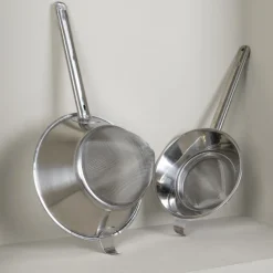 Chinois étamine en inox avec poignée