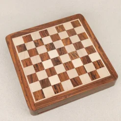 Échiquier à tiroir en bois