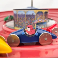 Circuit de course de voitures mécaniques