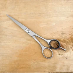 Ciseaux droits coiffeur professionnel
