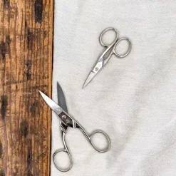 Ciseaux à ongles courbes