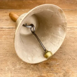 Cloche de table en bronze doré