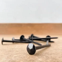 10 clous forgés Marinier à tête martelée