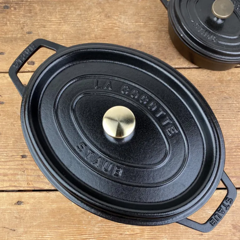Cocotte en fonte ovale noire mate