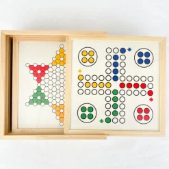 Coffret de jeux de plateau en bois