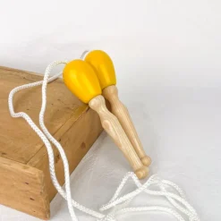 Corde à sauter en bois