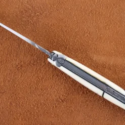 Couteau Laguiole ivoire de mammouth