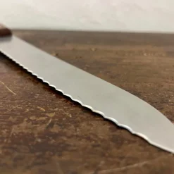 Couteau à pain manche bois