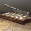 Couteau à pain sur socle