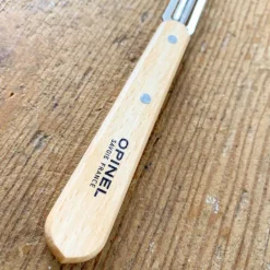 Couteau éplucheur Opinel en hêtre