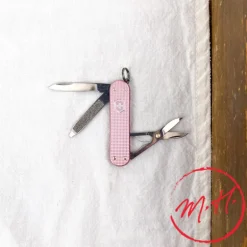 Couteau Suisse onglier en aluminium gaufré