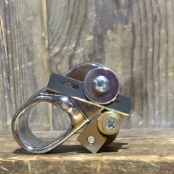 Cutter à doigt pour le cuir
