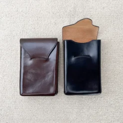 Etui à cigarettes en cuir