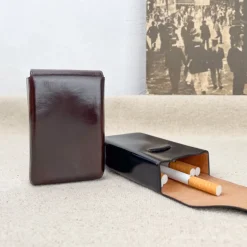 Etui à cigarettes en cuir