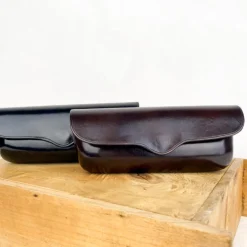 Etui à lunettes en cuir à rabat