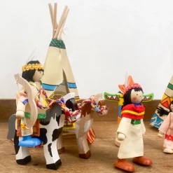 Figurines indiens et leur camp