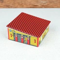 Garage miniature en tôle peinte