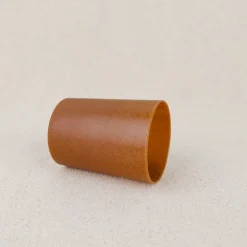 Gobelet en bois d'épicéa liquide