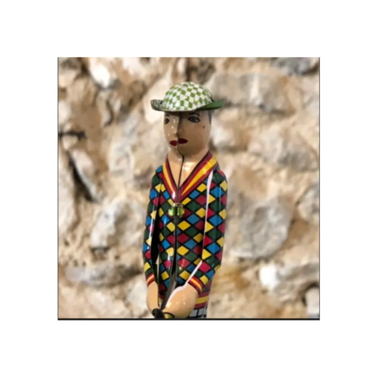 Golfeur mécanique en tôle