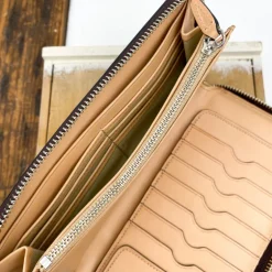 Grand porte-feuille en cuir zippé marron
