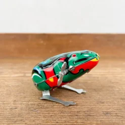 Grenouille bondissante mécanisme à clé