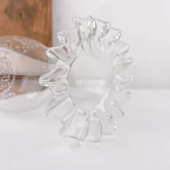 Lampe à pétrole en verre ciselé avec anse