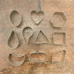 Lot de 10 emporte-pièce dentelés